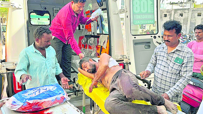 భూతగాదాలో ఇద్దరికి గాయాలు 1