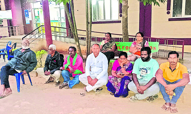 విప్లవకారుడిగా వెళ్లి.. విగతజీవిగా ఇంటికి 2