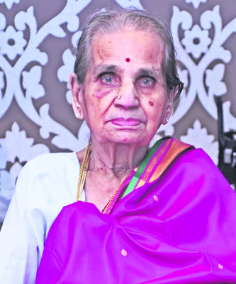 శతాధిక వృద్ధురాలి మృతి 1