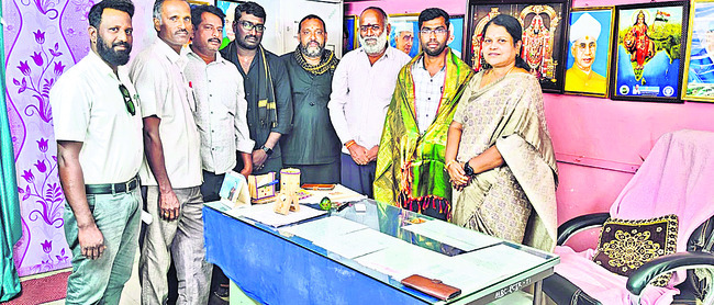 వైఎస్సార్‌ సీపీలో చేరిన జనసేన నేత 1