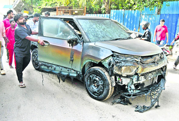 సెల్లార్‌లో మంటలు.. జిమ్‌లో పొగలు 1