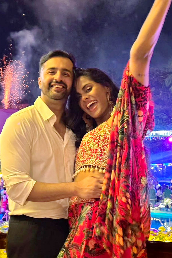 Actress Radha Daughter Karthika Nair 2nd Year Wedding Anniversary Photos12