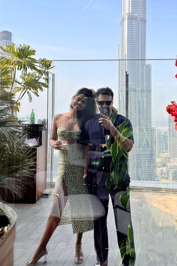 Actress Radha Daughter Karthika Nair 2nd Year Wedding Anniversary Photos8