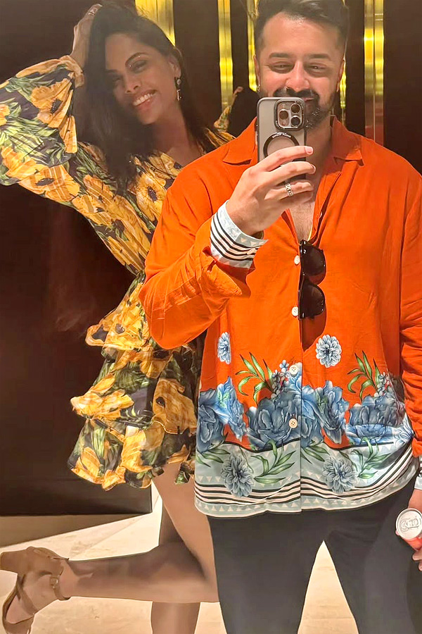 Actress Radha Daughter Karthika Nair 2nd Year Wedding Anniversary Photos10