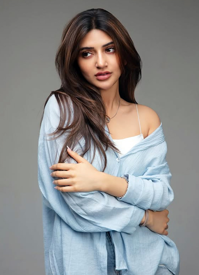 sreeleela lookspretty in latest photos11