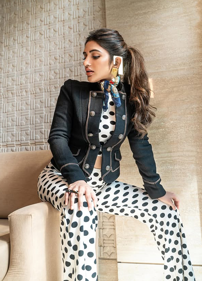 sreeleela lookspretty in latest photos4