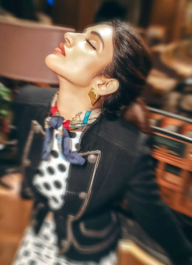 sreeleela lookspretty in latest photos6