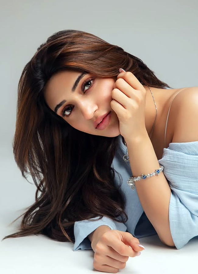 sreeleela lookspretty in latest photos8