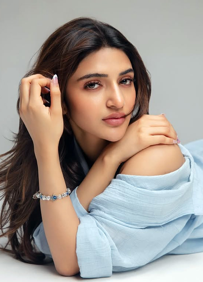 sreeleela lookspretty in latest photos10