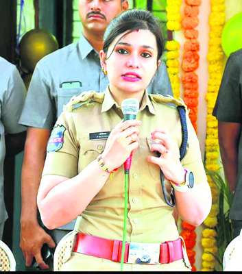 ‘యాపల్‌గూడ’ కమాండెంట్‌ బదిలీ1