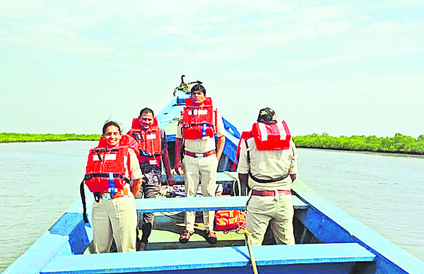 సాగరతీరంలో పోలీసుల మాక్‌డ్రిల్‌ 2