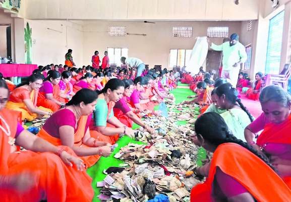 హుండీ ఆదాయం రూ.21.82 లక్షలు
1