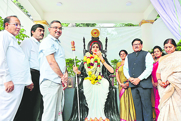 రైతులకు మద్దతు దక్కేనా? 4