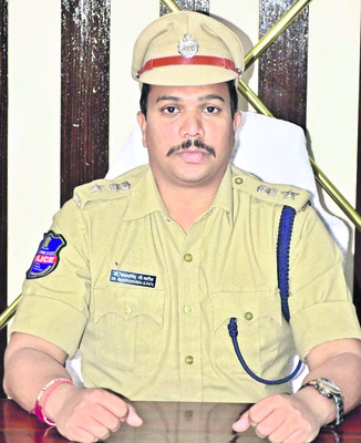 నూతన ఎస్పీగా పాటిల్‌ సంగ్రామ్‌సింగ్‌ గణపతిరావ్‌ 
1