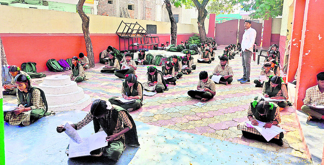 కక్ష ఎవరిది.. శిక్ష ఎవరికి? 1