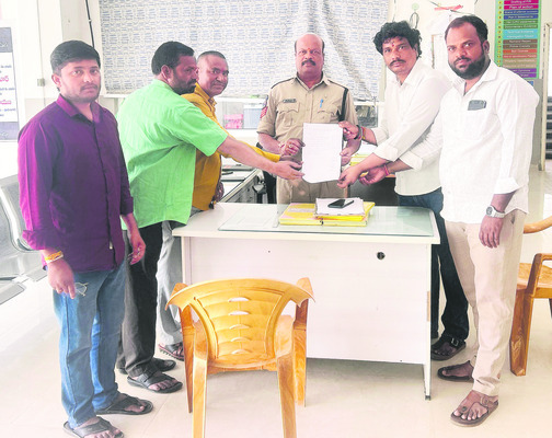 గురూజీ అనిల్‌కుమార్‌జోషికి డాక్టరేట్‌ 2