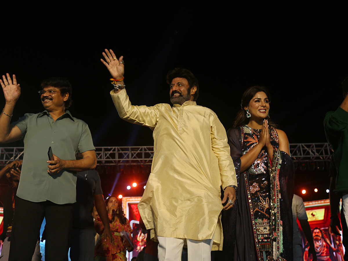 Nandamuri Balakrishna Akhanda 2 Trailer Launch Photos2