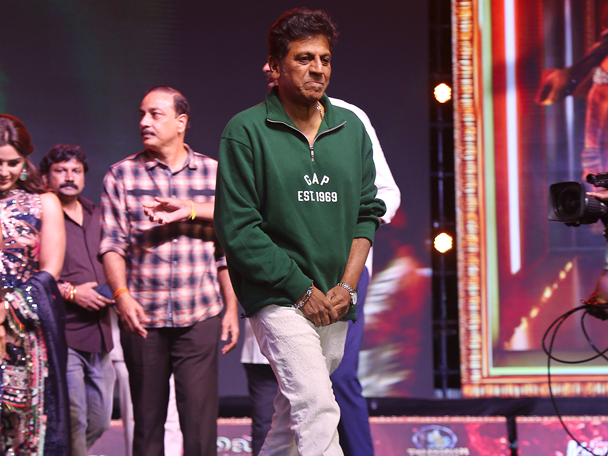 Nandamuri Balakrishna Akhanda 2 Trailer Launch Photos3