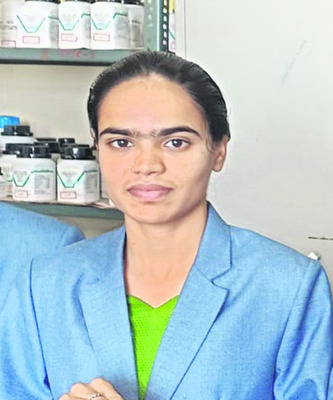 అంకితభావంతో బోధన 
2