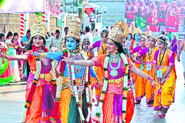 కొలిచి.. తరించి3