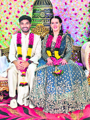 అక్కడి అమ్మాయి.. ఇక్కడి అబ్బాయి 1