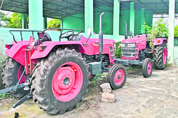 అస్తవ్యస్తం.. అగమ్యగోచరం! 1