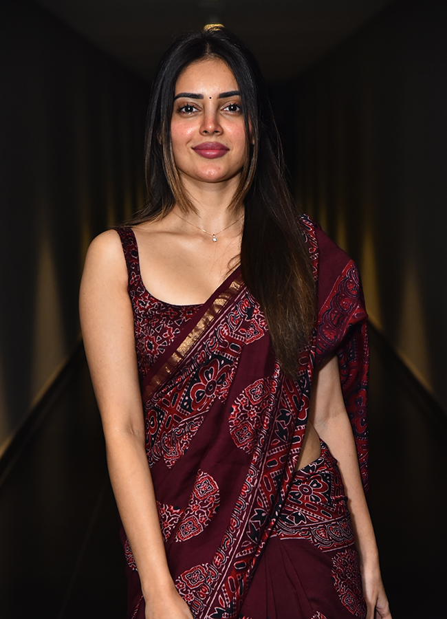 3 Roses Season 2 Actress Kushitha Kallapu HD Photos13