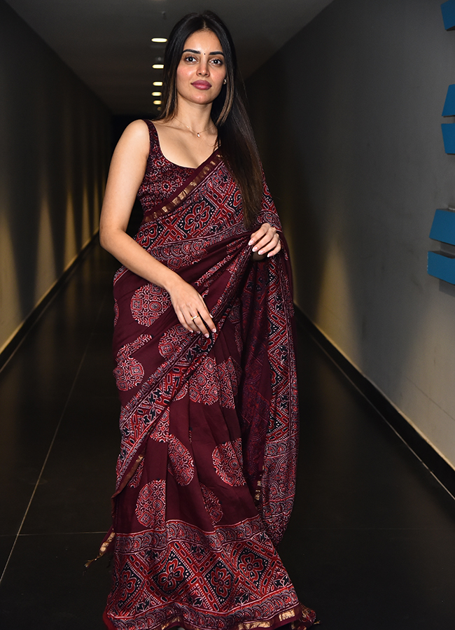 3 Roses Season 2 Actress Kushitha Kallapu HD Photos3