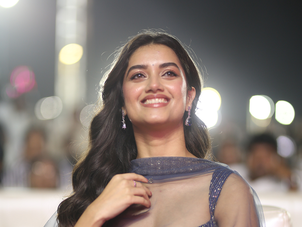 Andhra King Taluka Musical Concert At Visakhapatnam Photos13