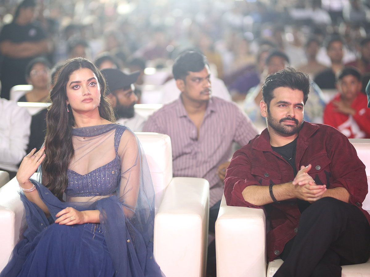 Andhra King Taluka Musical Concert At Visakhapatnam Photos2