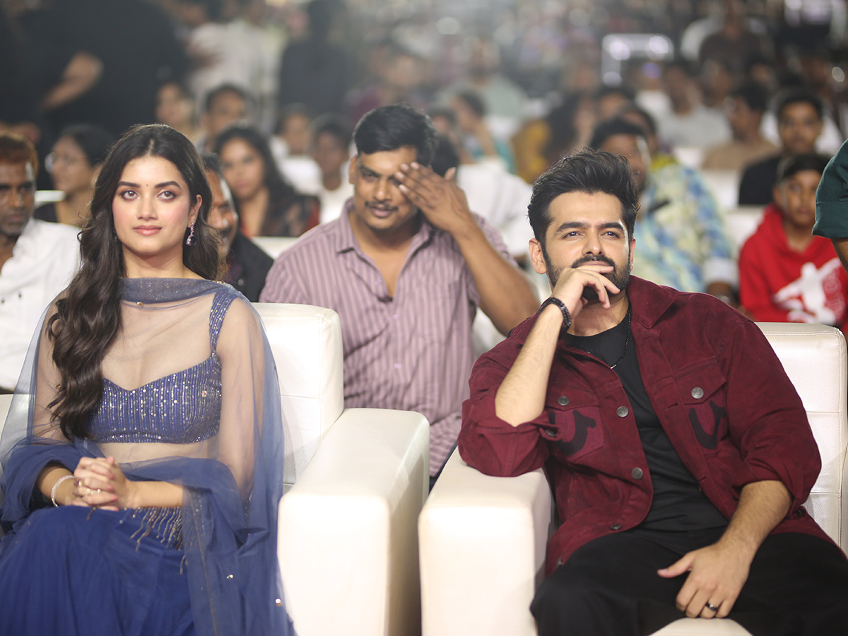 Andhra King Taluka Musical Concert At Visakhapatnam Photos20