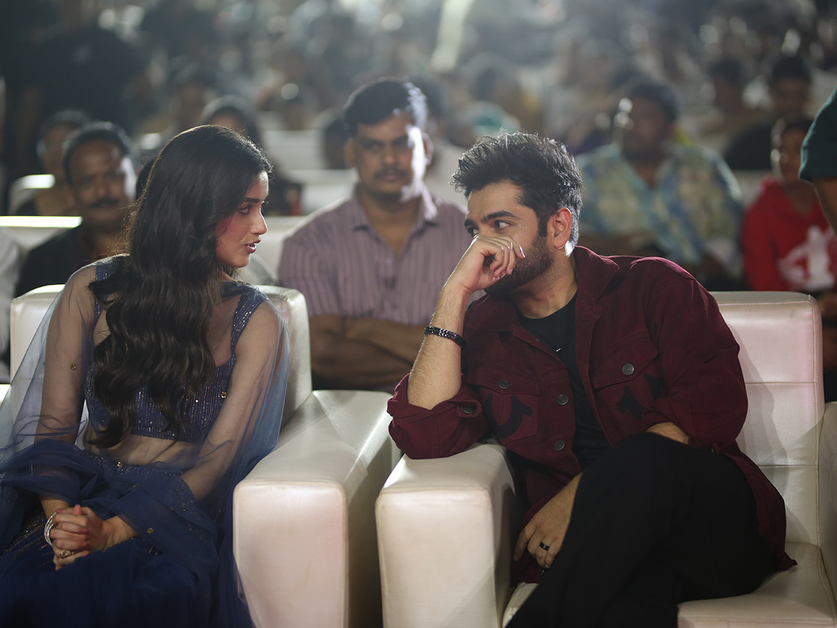 Andhra King Taluka Musical Concert At Visakhapatnam Photos3