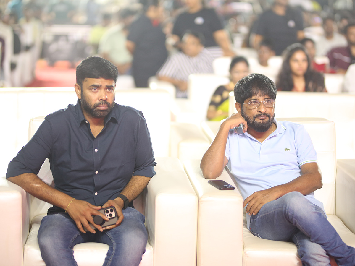 Andhra King Taluka Musical Concert At Visakhapatnam Photos6