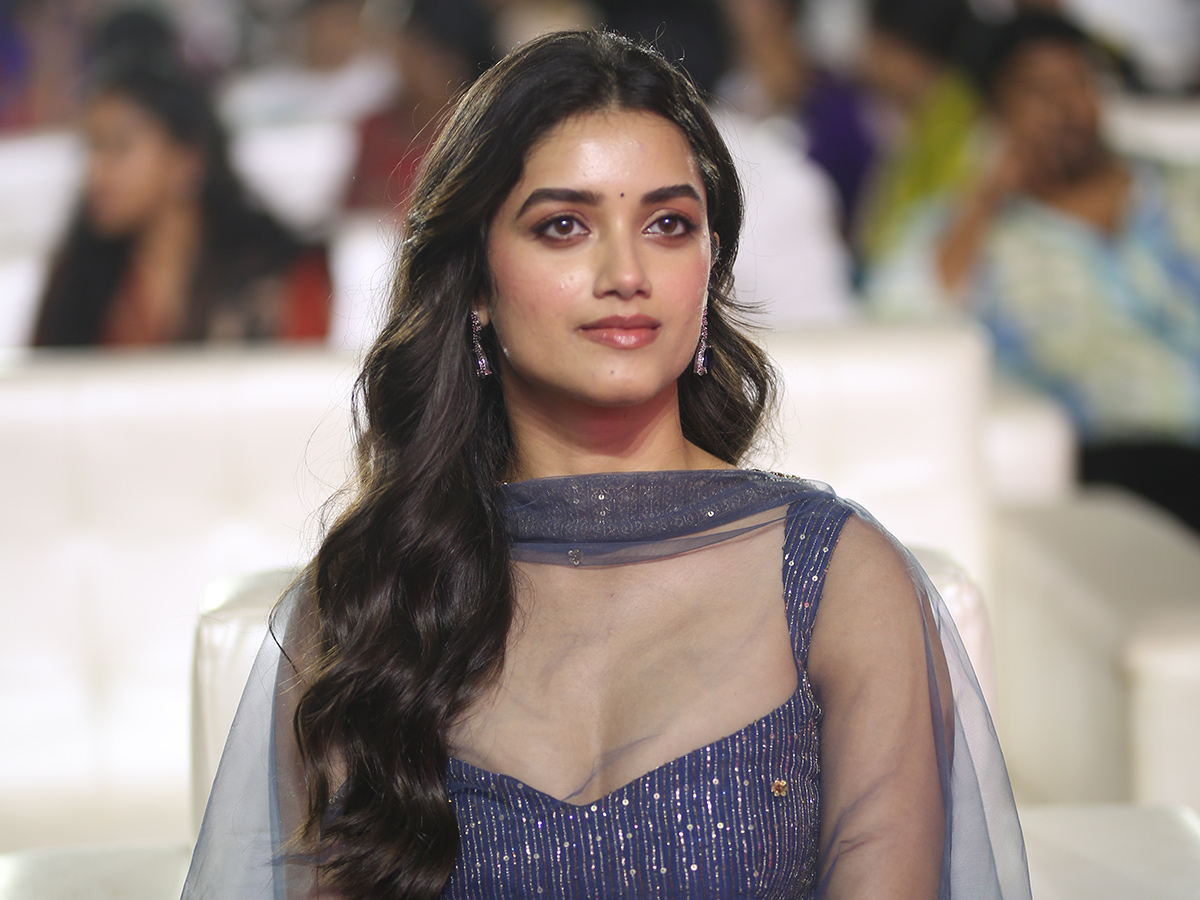 Andhra King Taluka Musical Concert At Visakhapatnam Photos7