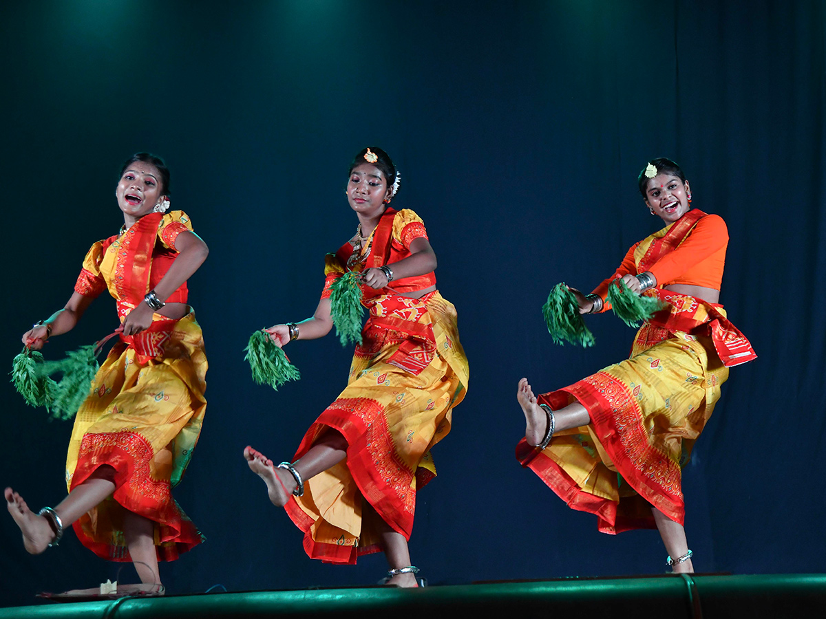 Folk Art Performance At Vijayawada Photos12