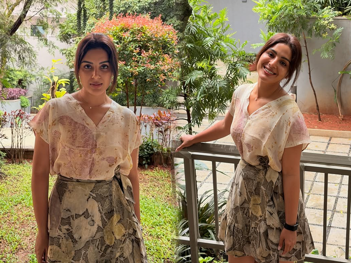 Samyukta in a dress designed with leaves and flowers (Photos)1