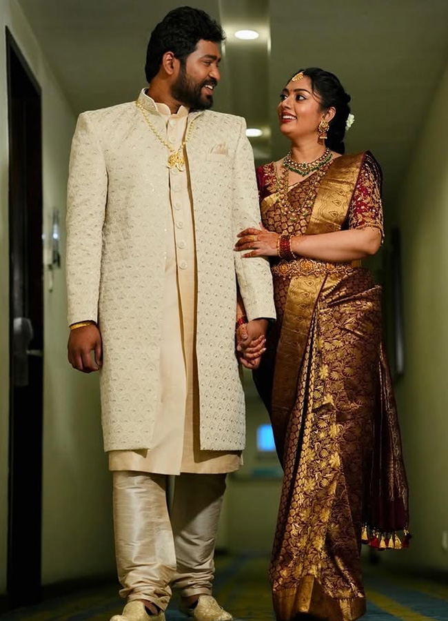 Telugu serial actress's engagement with her boyfriend (Photos)20