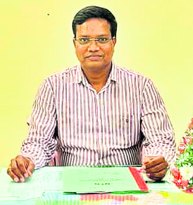 అంజన్న ఆలయ ఏఈవోగా హరిహరనాథ్‌1