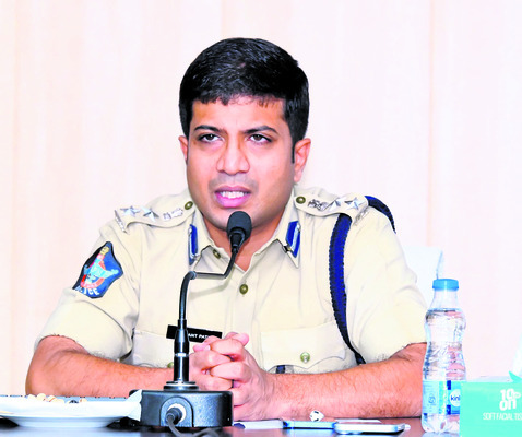 భగవాన్‌ సత్యసాయి బాబా సేవలు శాశ్వతం 1