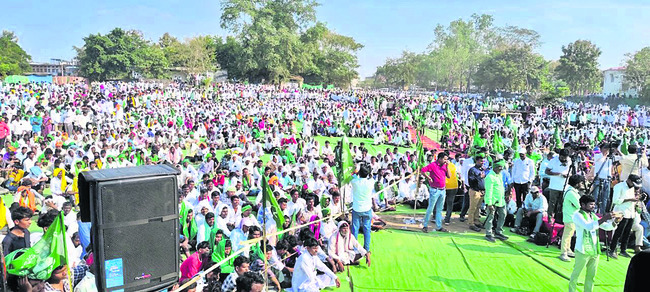 ● లంబాడీలను ఎస్టీ జాబితా నుంచి తొలగించాలని నాయకుల డిమాం2