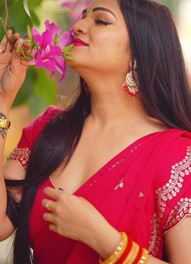 Bigg Boss Fame Ashwini Sri HD Photos12