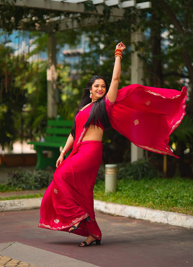 Bigg Boss Fame Ashwini Sri HD Photos15