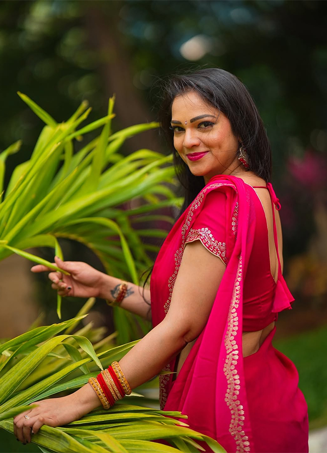 Bigg Boss Fame Ashwini Sri HD Photos5