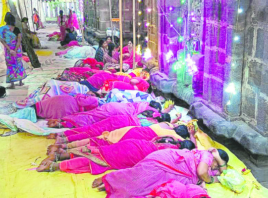 షష్ఠి ఉత్సవాలకు వేళాయె1