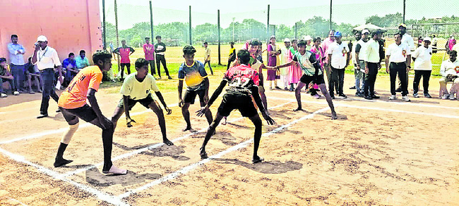 బడులకు క్రీడానిధులు1