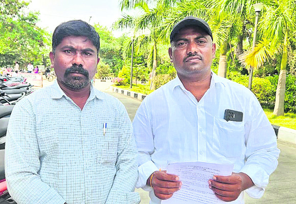   ఇళ్లు కేటాయించండి
1