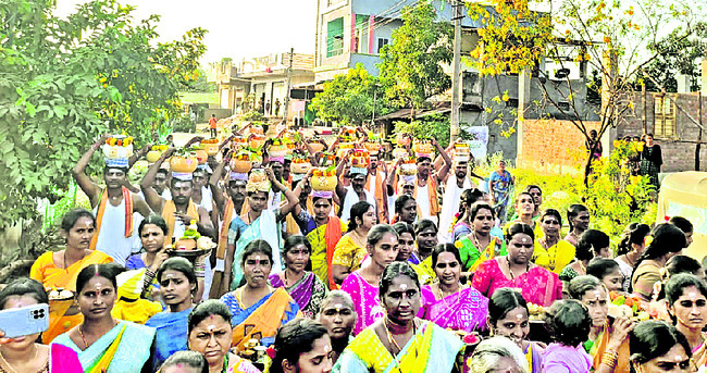 కంఠమహేశ్వర స్వామికి జలాభిషేకం2