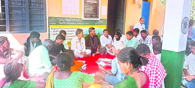 చెంచు కుటుంబాలకు సొంతిళ్లు 
2