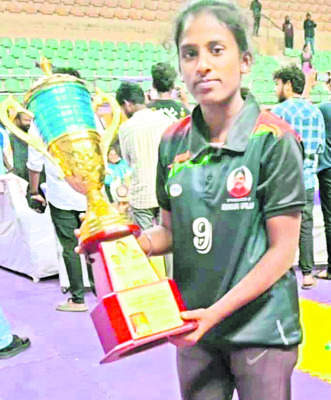 భక్తుల సౌకర్యార్థం రేకుల షెడ్డు నిర్మాణం2