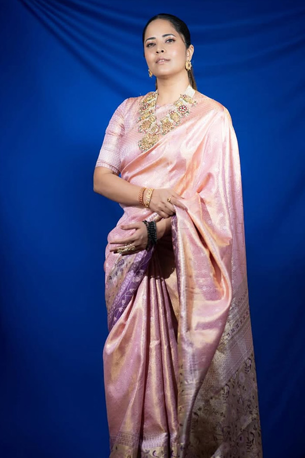 Anasuya Bharadwaj Stunning Looks In Saree Photos12